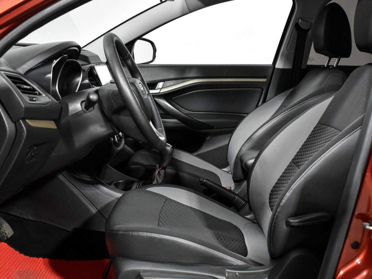 Lada (ВАЗ) Vesta SW, 2018 - Фото №9