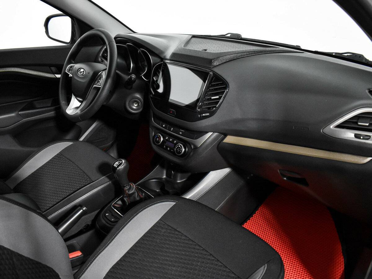 Lada (ВАЗ) Vesta SW, 2018 - Фото №10