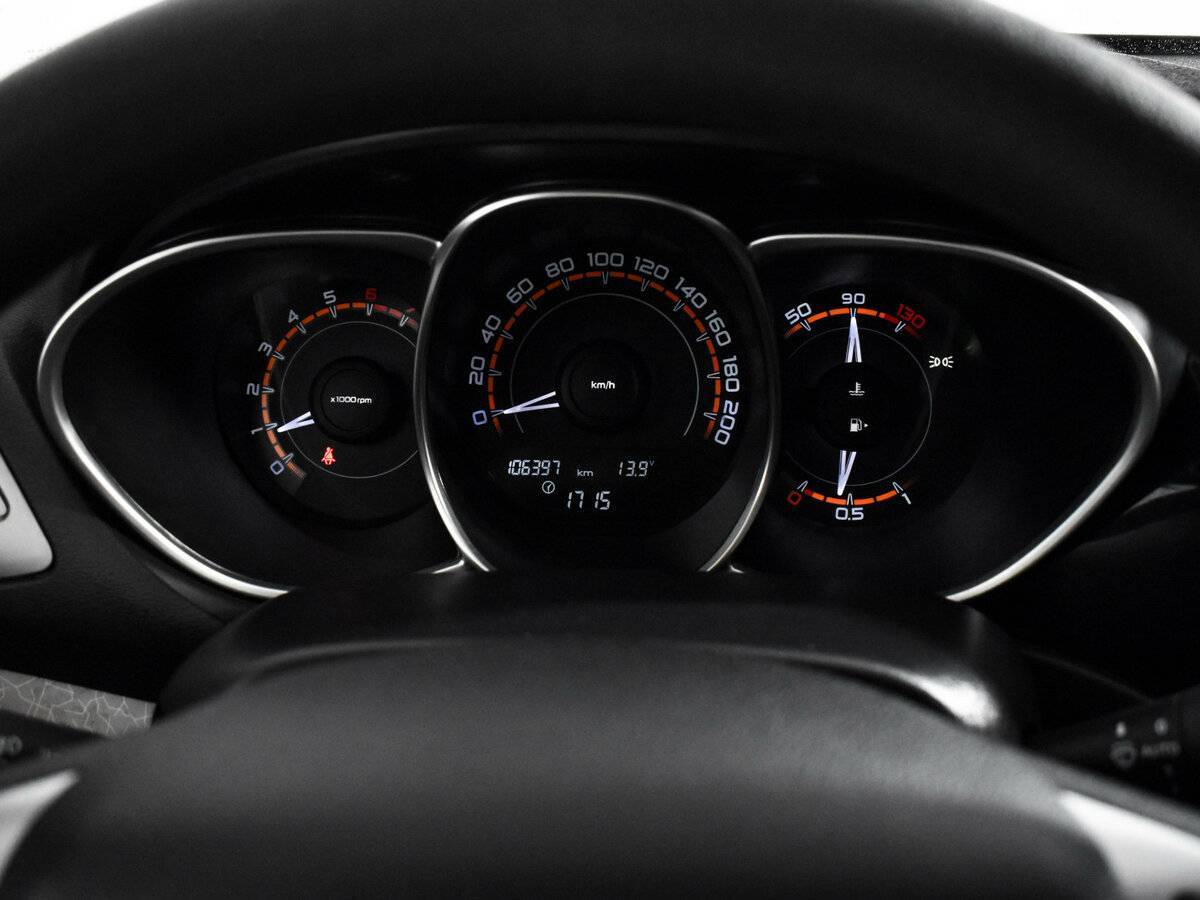 Lada (ВАЗ) Vesta SW, 2018 - Фото №17