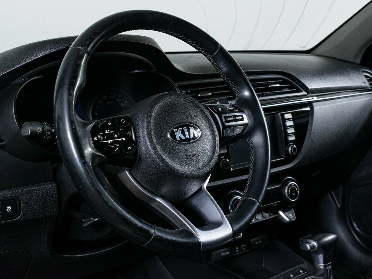 Kia Rio X-Line, 2019 - Фото №11
