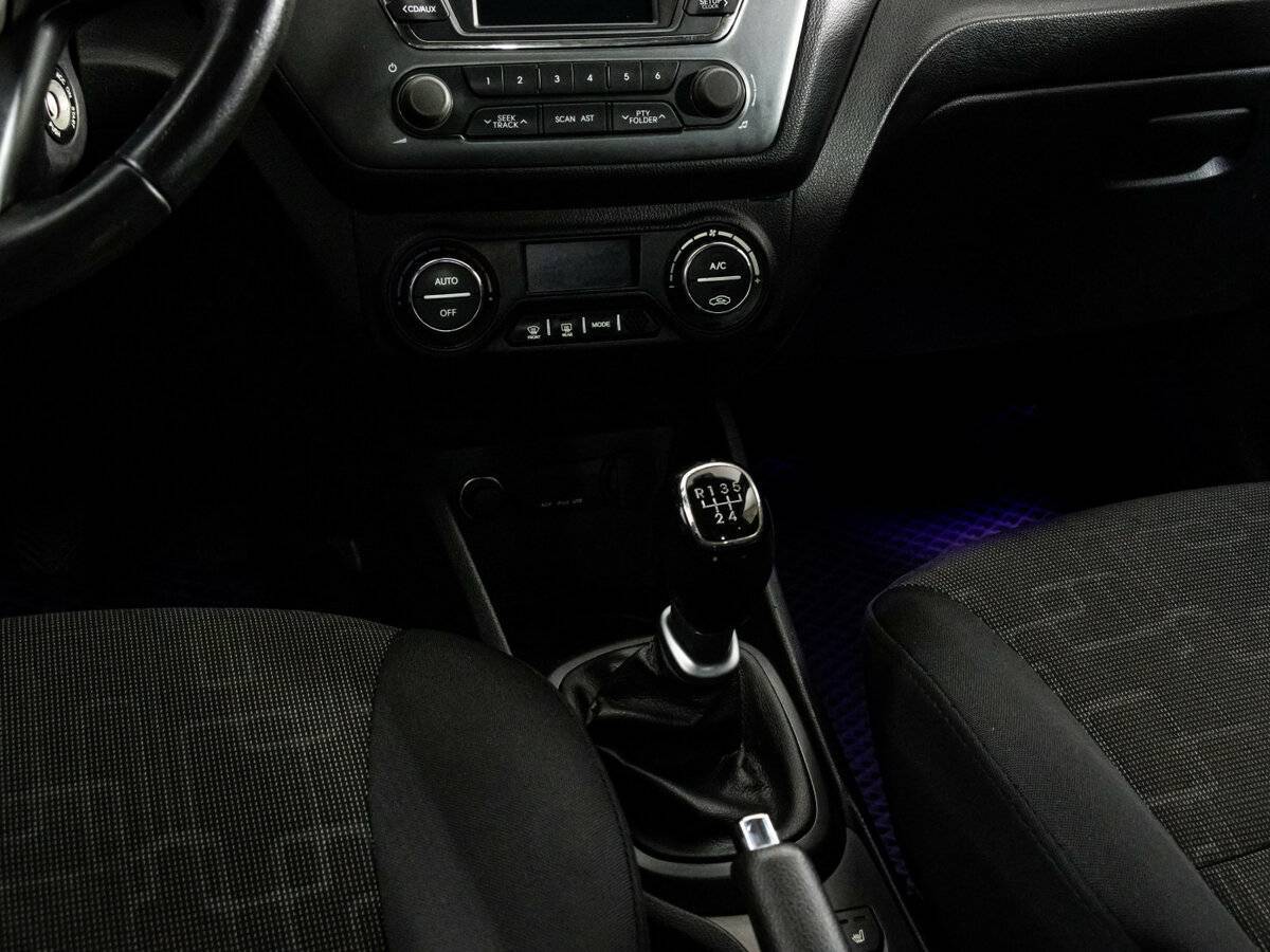 Kia Rio 5-speed, 2012 - Фото №10