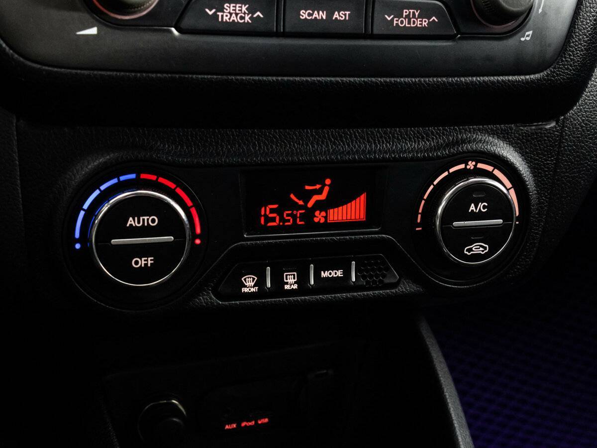 Kia Rio 5-speed, 2012 - Фото №11