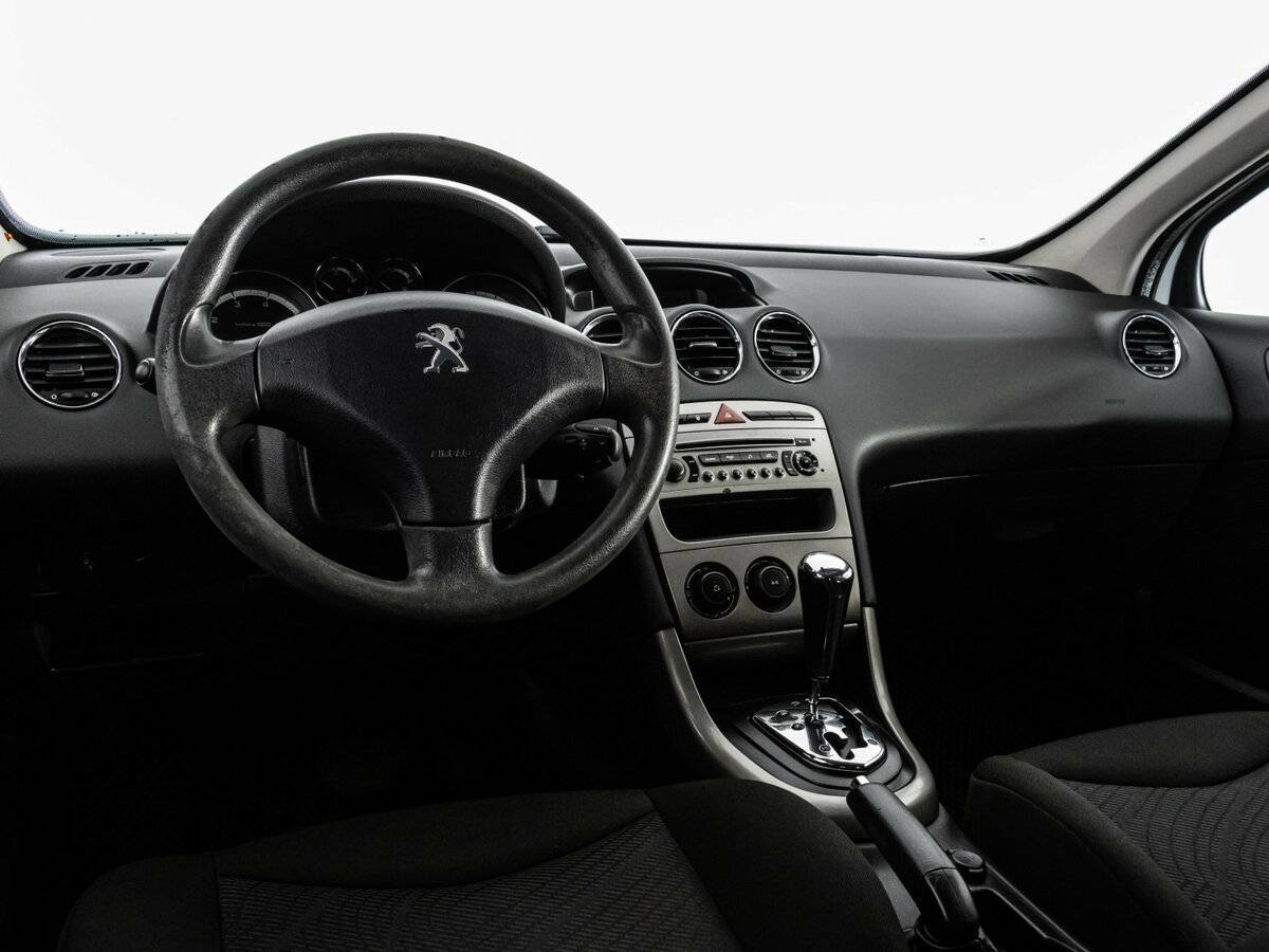 Peugeot 308, 2012 - Фото №8