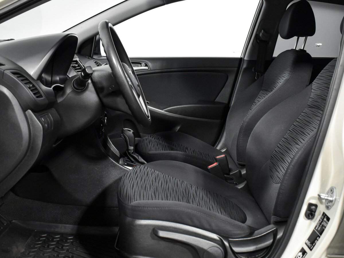 Hyundai Solaris, 2015 - Фото №9