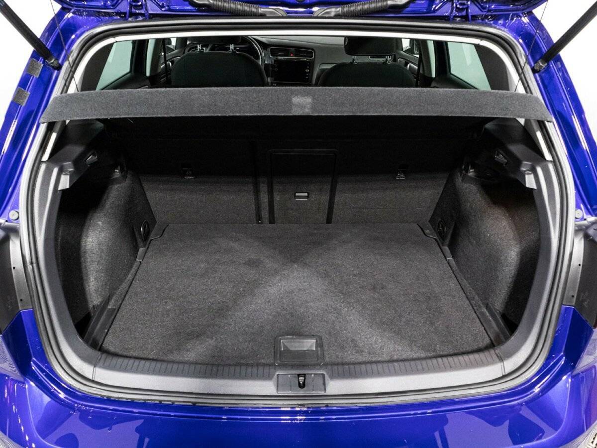 Volkswagen Golf, 2018 - Фото №14