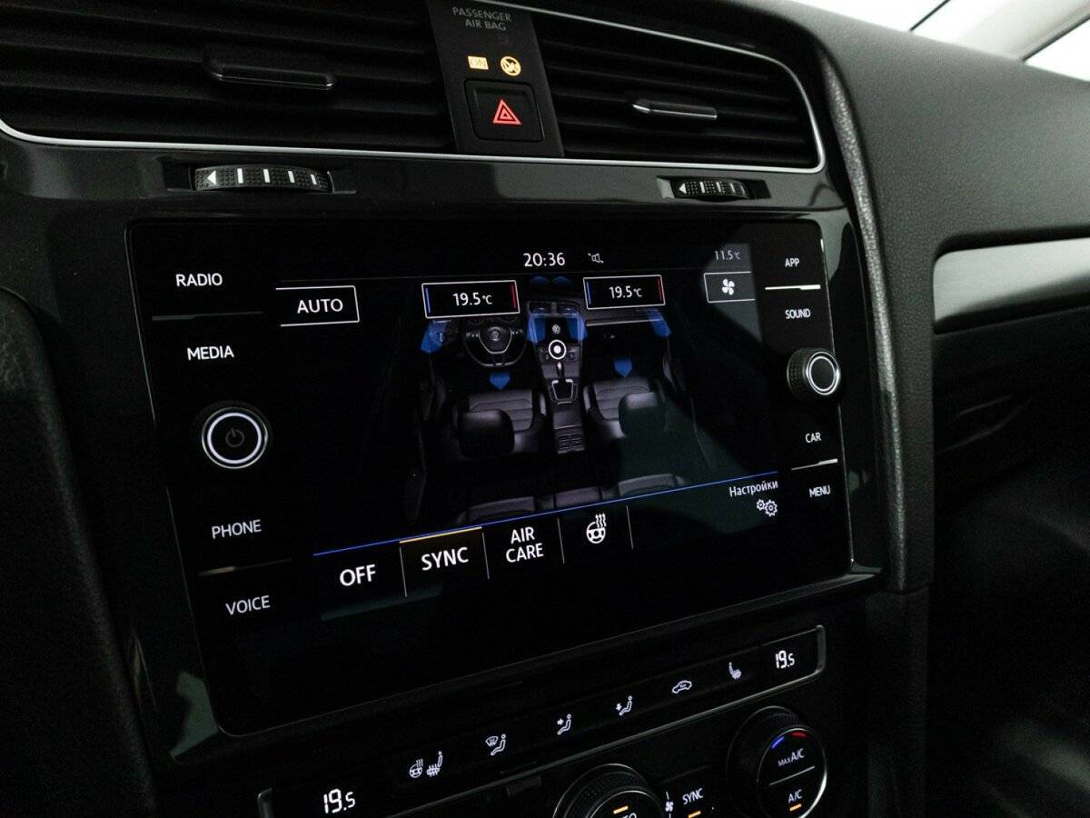 Volkswagen Golf, 2018 - Фото №17