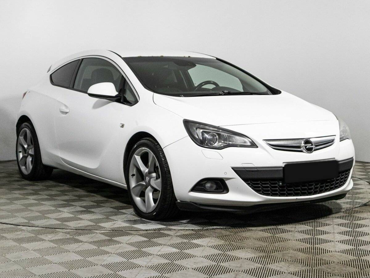 Opel Astra GTC, 2013 - Фото №2