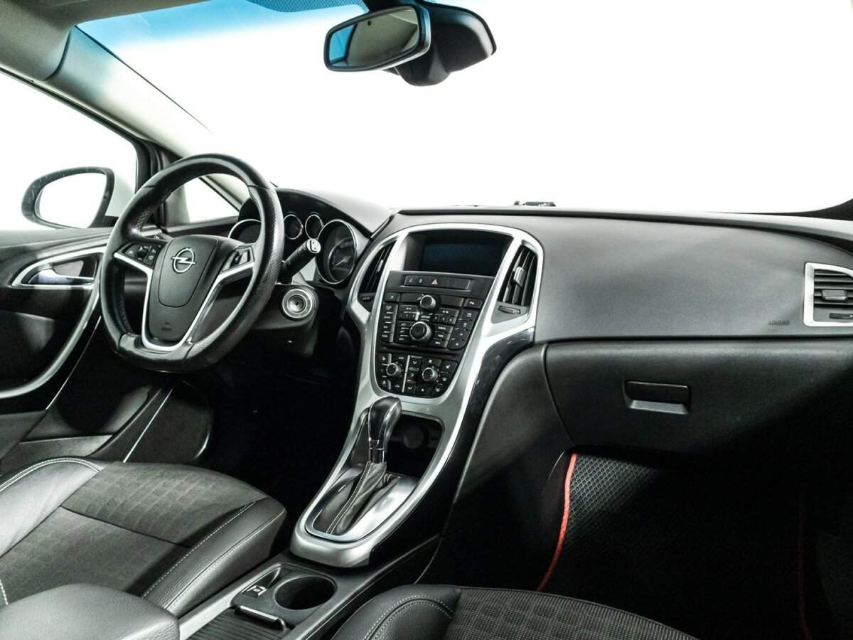 Opel Astra GTC, 2013 - Фото №8