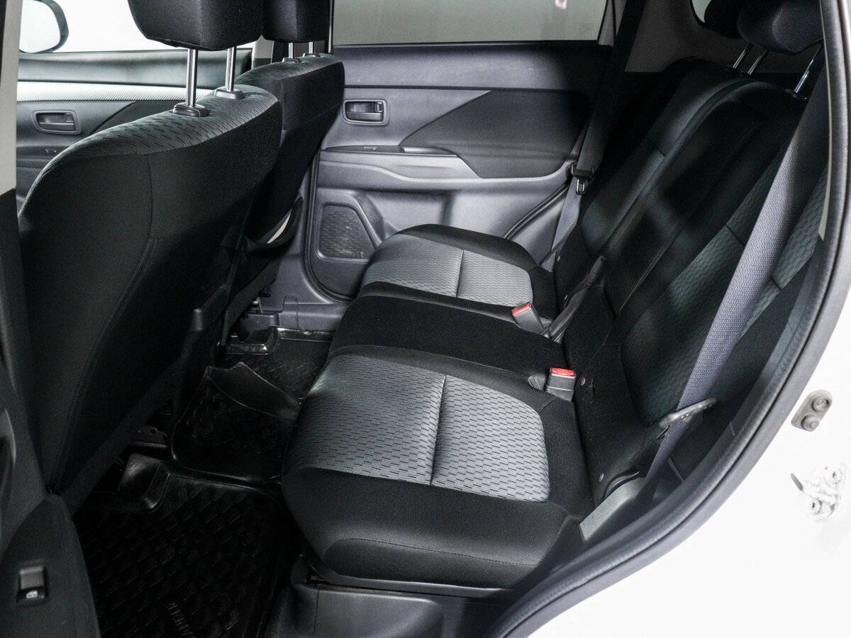 Mitsubishi Outlander, 2015 - Фото №6