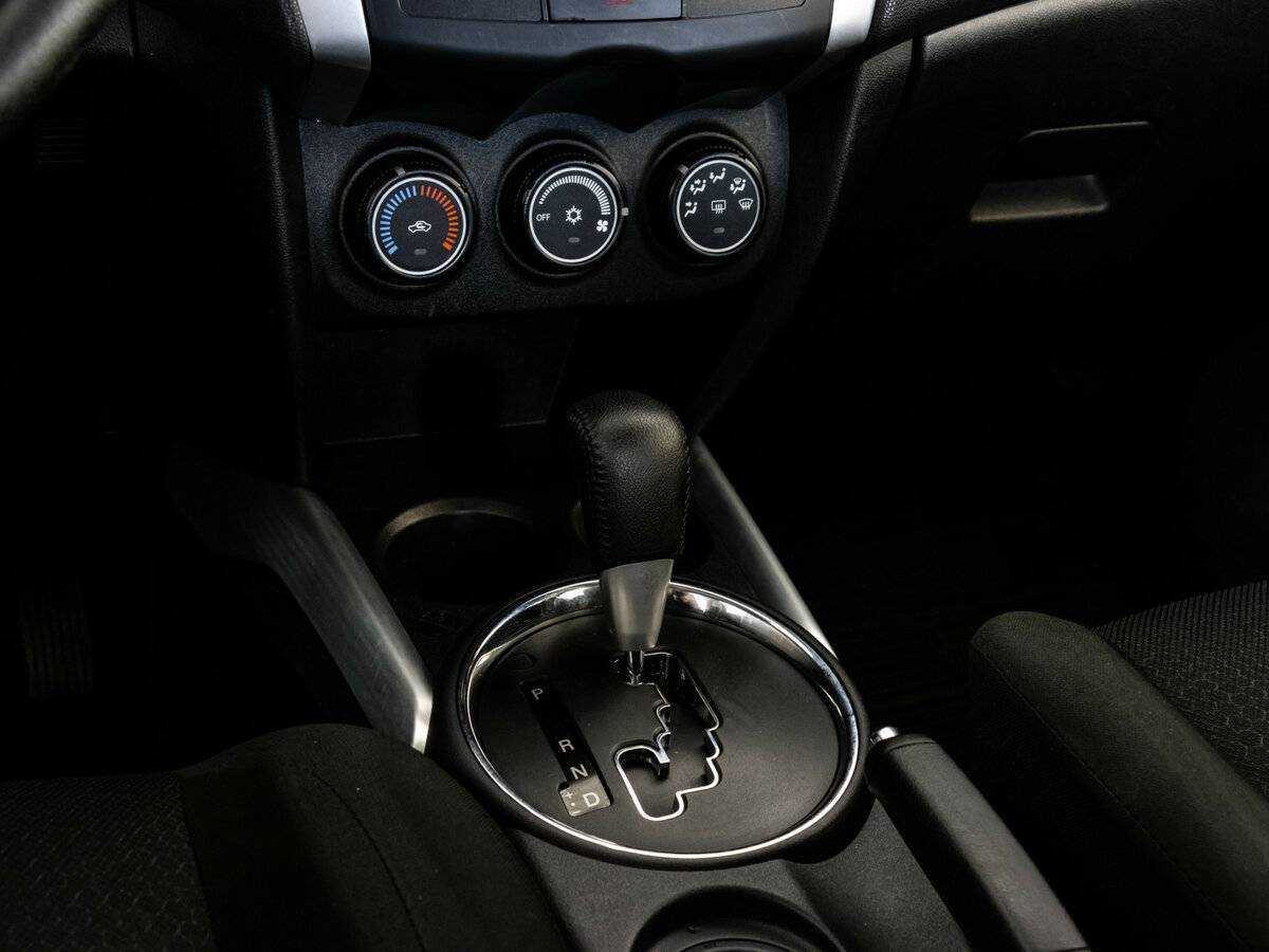 Mitsubishi ASX, 2012 - Фото №9