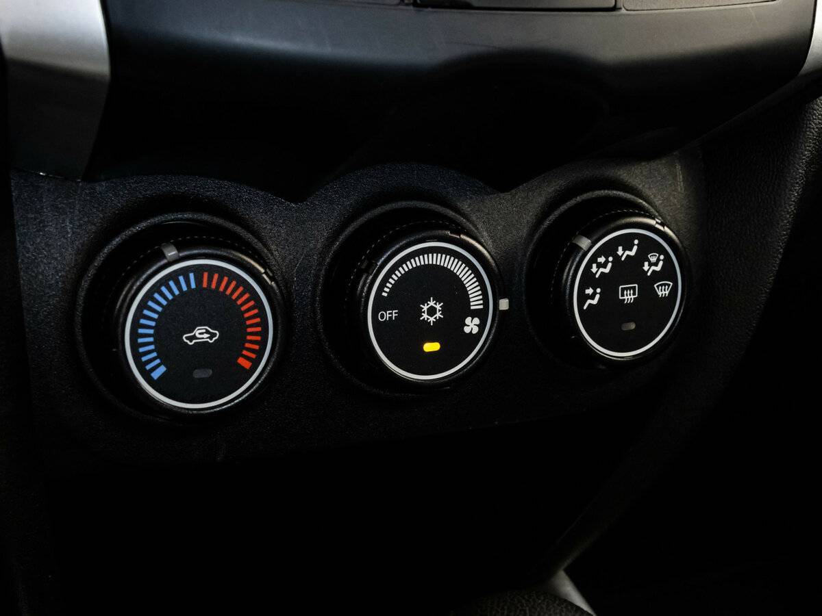 Mitsubishi ASX, 2012 - Фото №10