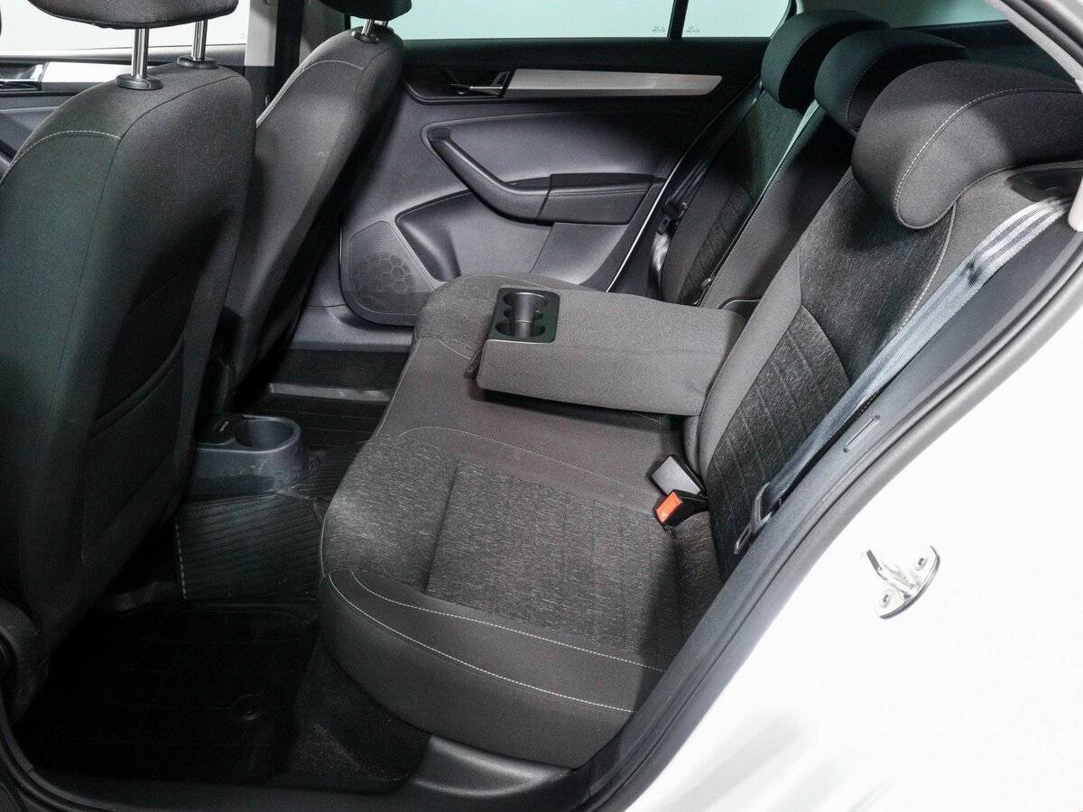 Skoda Rapid, 2020 - Фото №9