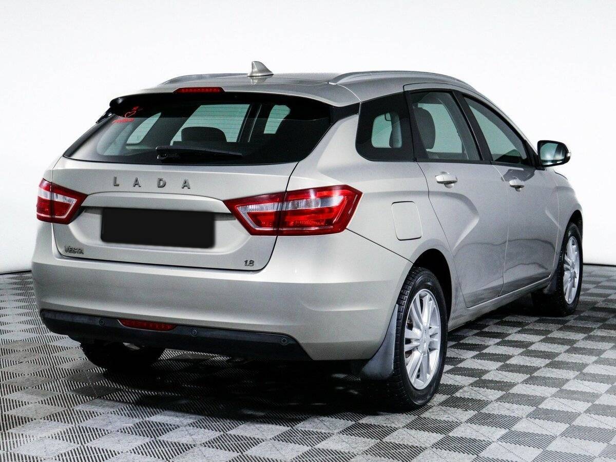 Lada (ВАЗ) Vesta SW, 2018 - Фото №3