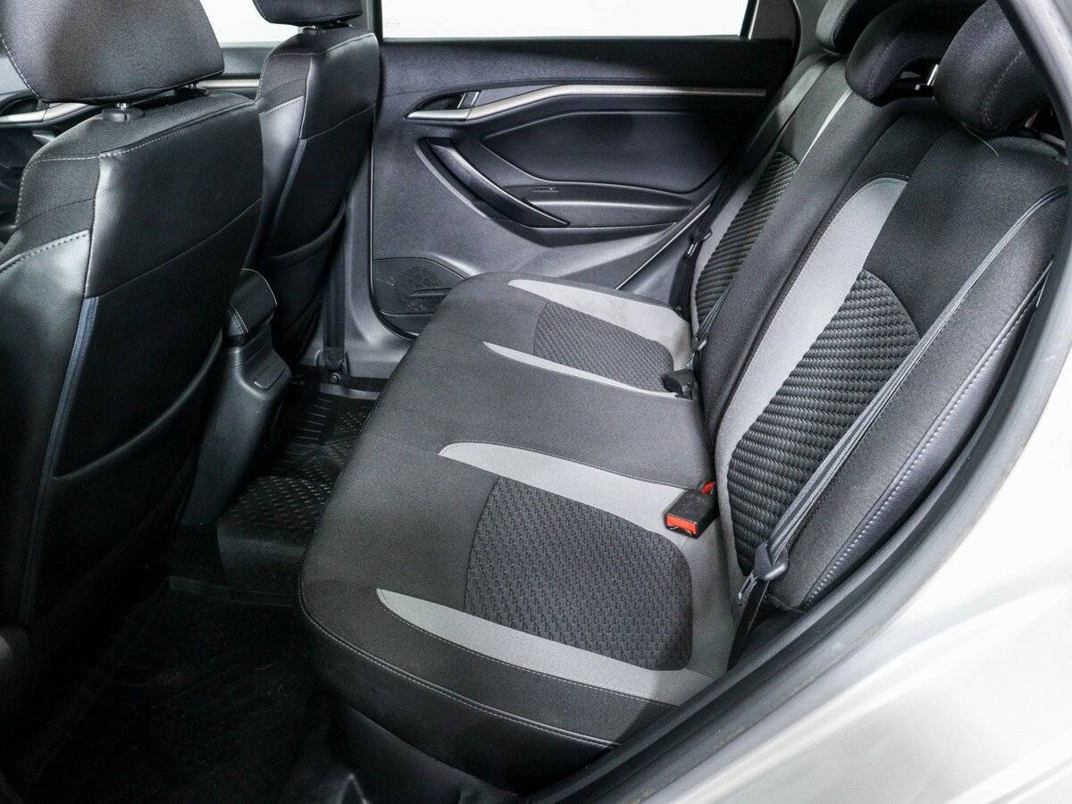 Lada (ВАЗ) Vesta SW, 2018 - Фото №8