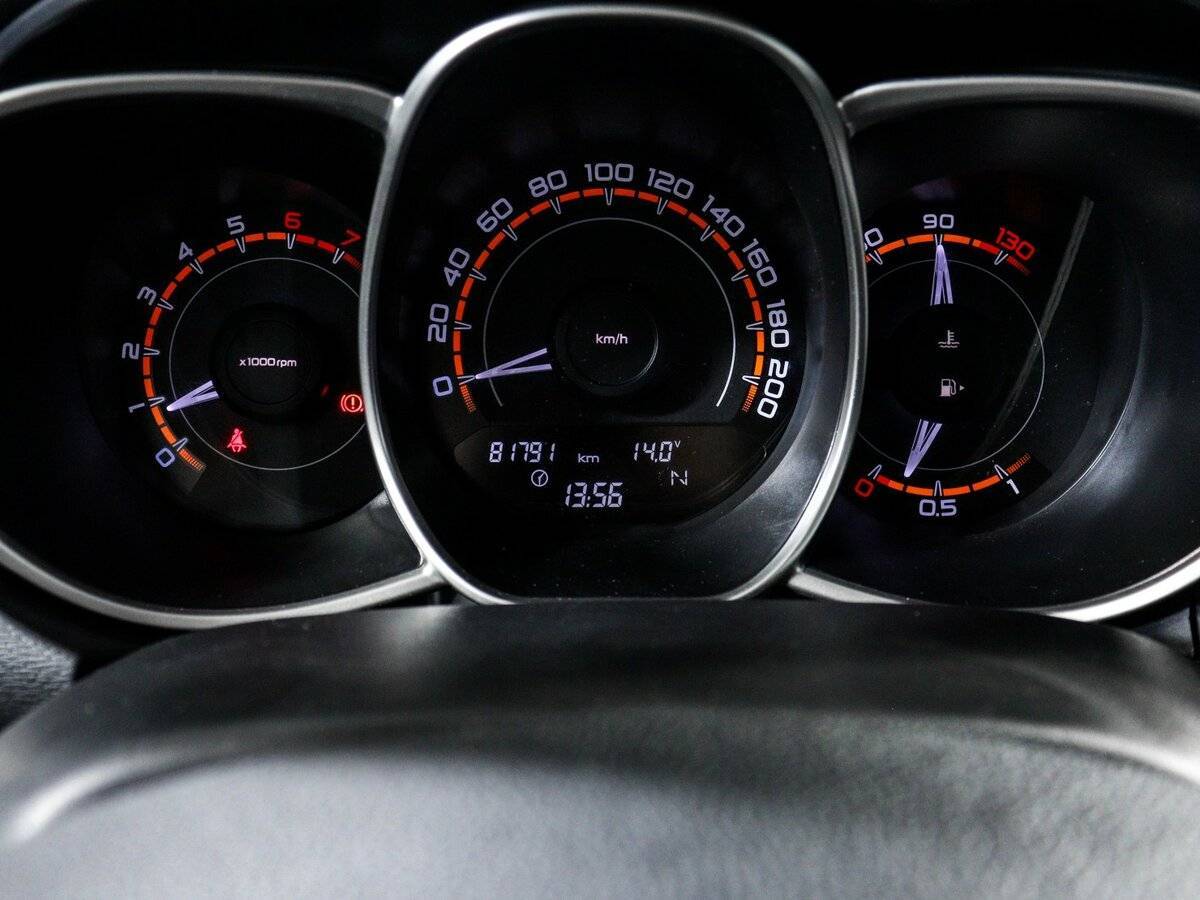 Lada (ВАЗ) Vesta SW, 2018 - Фото №9