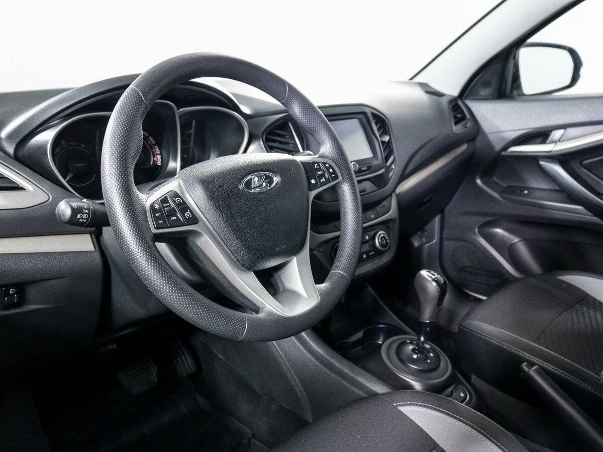 Lada (ВАЗ) Vesta SW, 2018 - Фото №12