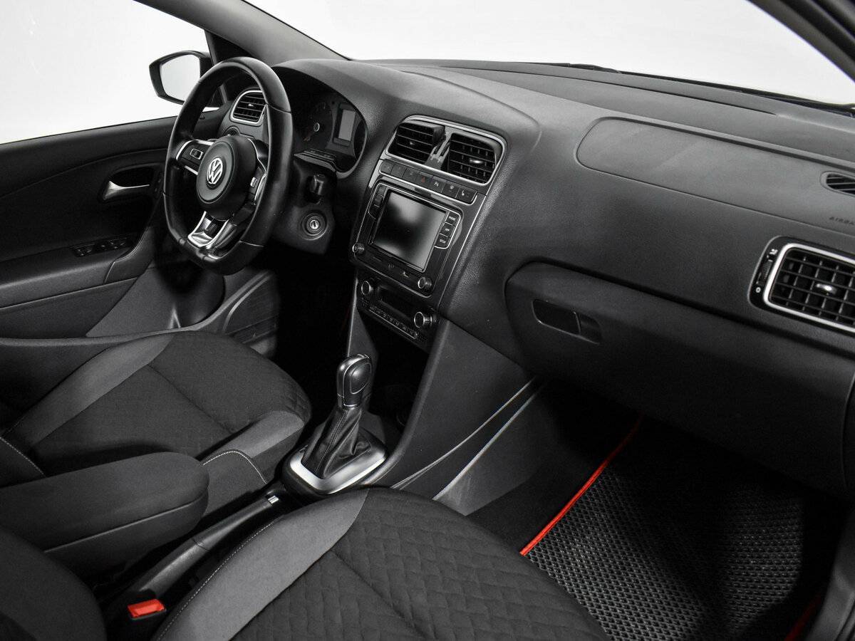 Volkswagen Polo, 2018 - Фото №11