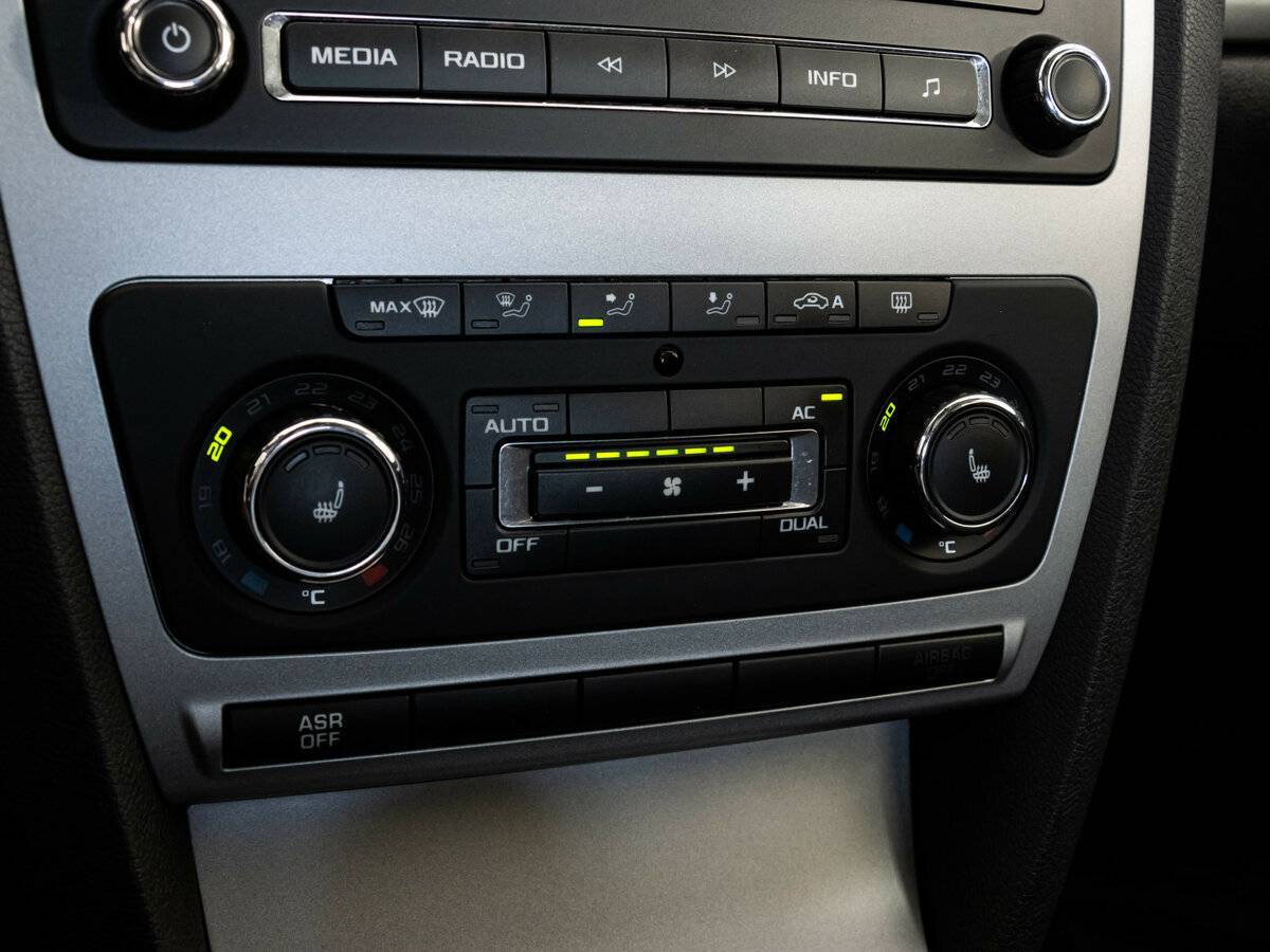 Skoda Octavia, 2012 - Фото №10