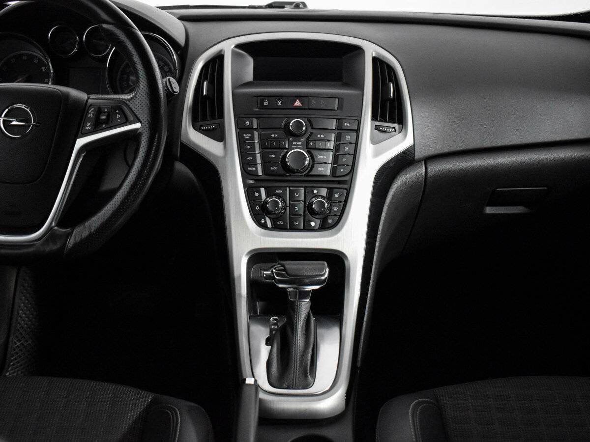 Opel Astra GTC, 2012 - Фото №11