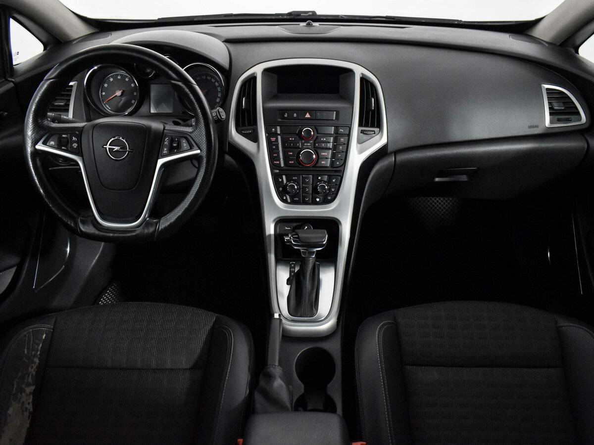 Opel Astra GTC, 2012 - Фото №12