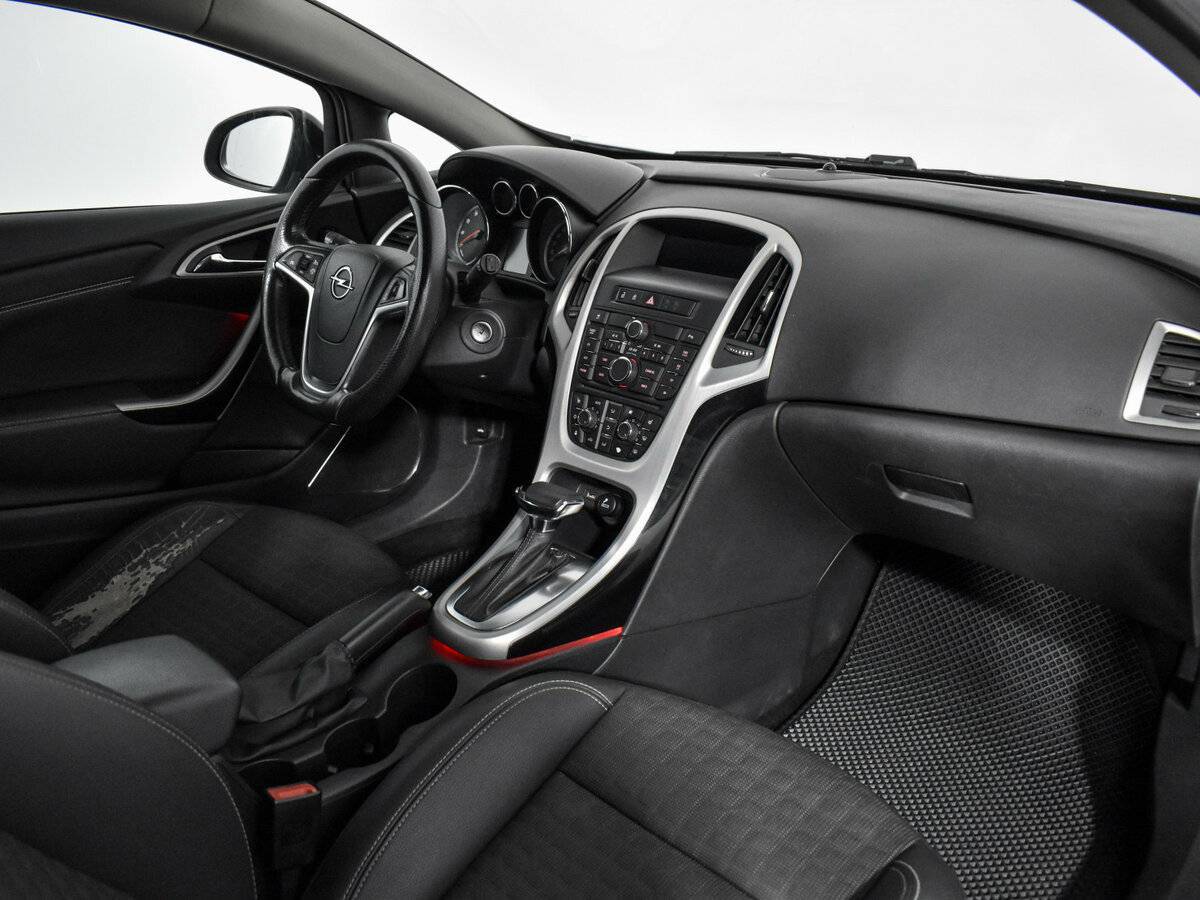 Opel Astra GTC, 2012 - Фото №13