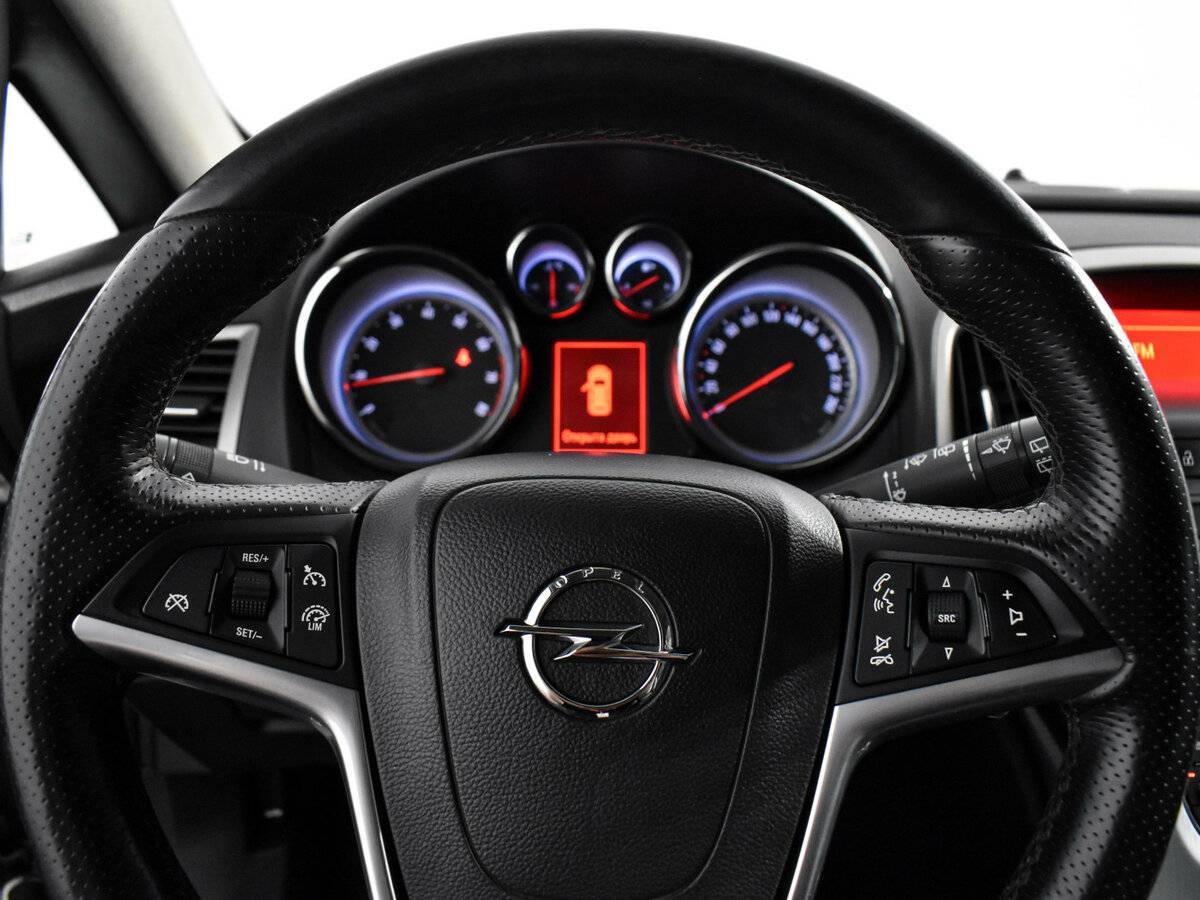 Opel Astra GTC, 2012 - Фото №16