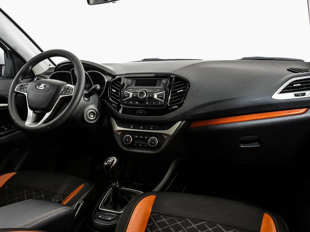 Lada (ВАЗ) Vesta Cross, 2018 - Фото №6