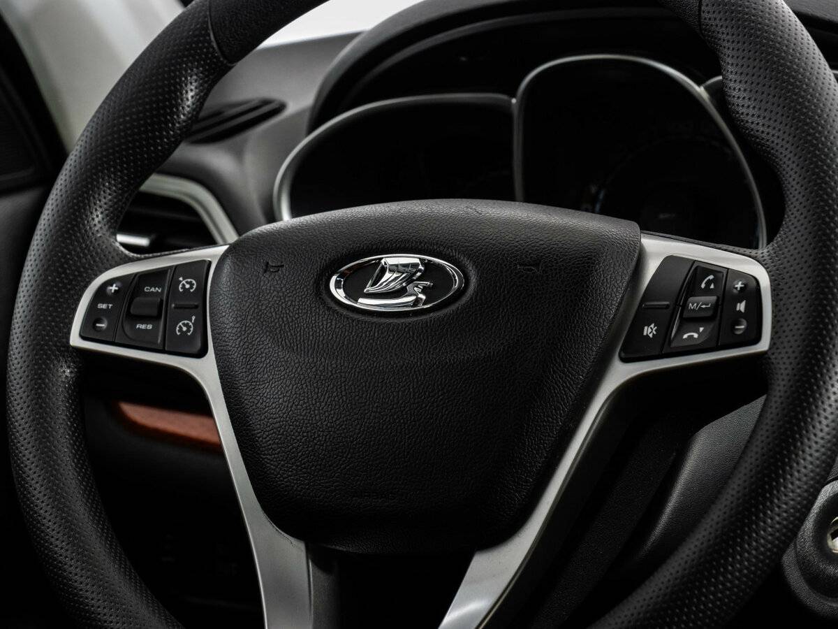 Lada (ВАЗ) Vesta Cross, 2018 - Фото №10