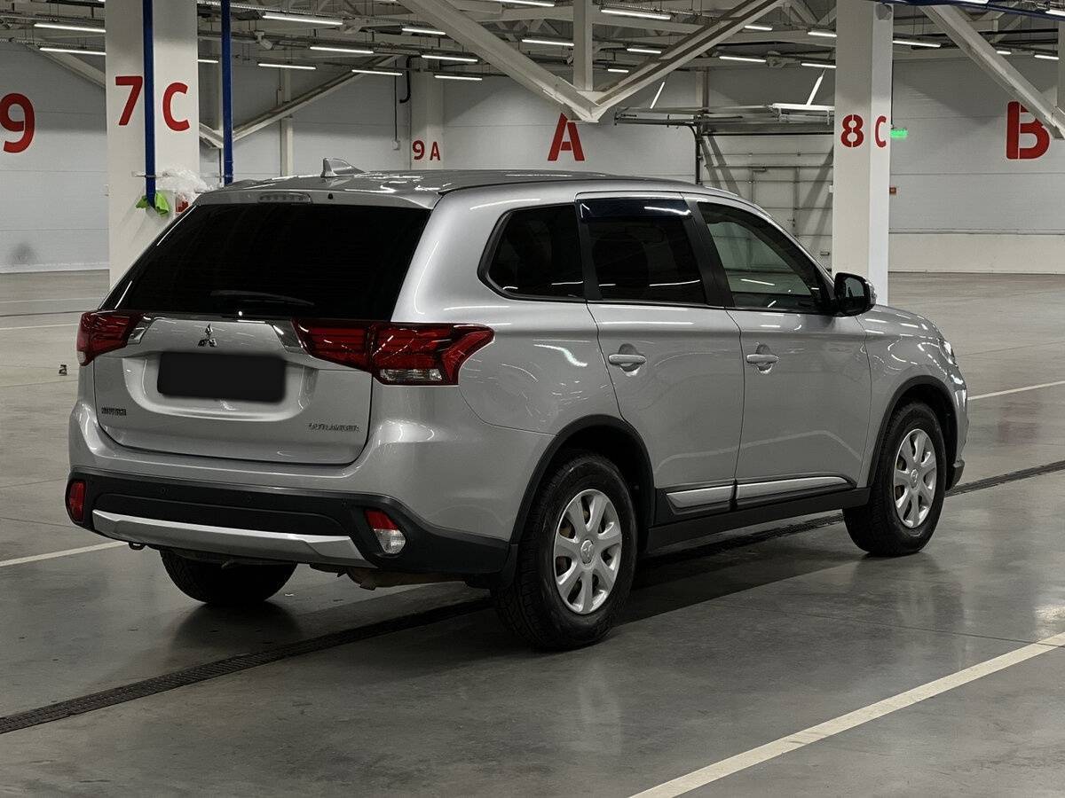 Mitsubishi Outlander, 2017 - Фото №4