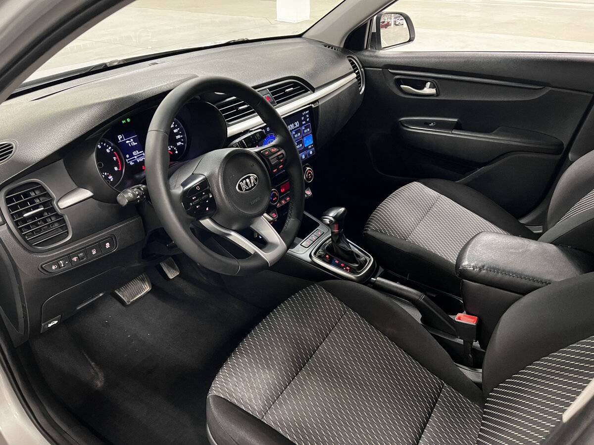 Kia Rio X-Line, 2020 - Фото №15