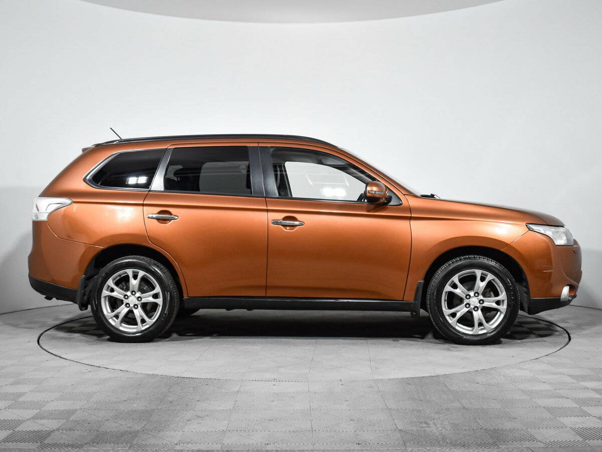 Mitsubishi Outlander, 2012 - Фото №4