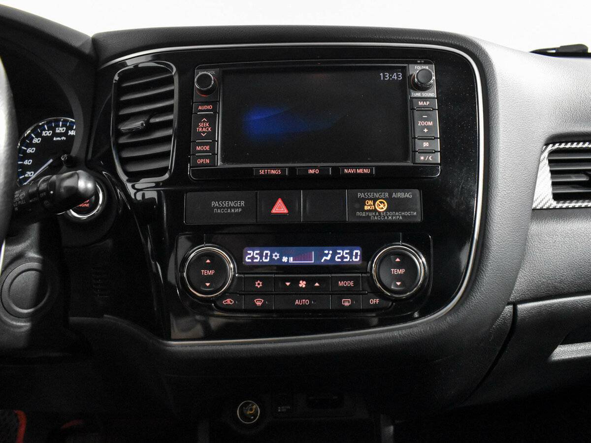 Mitsubishi Outlander, 2012 - Фото №14