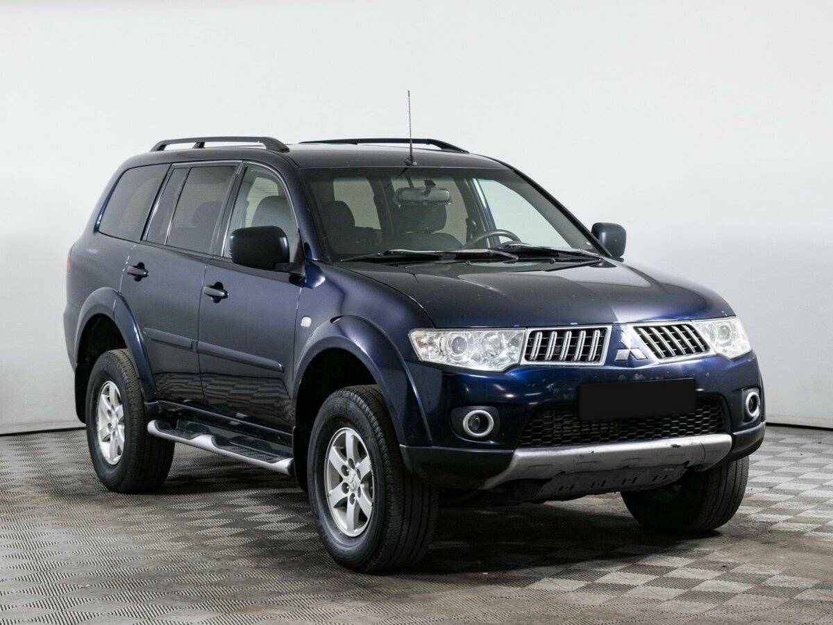 Mitsubishi Pajero Sport, 2012 - Фото №2