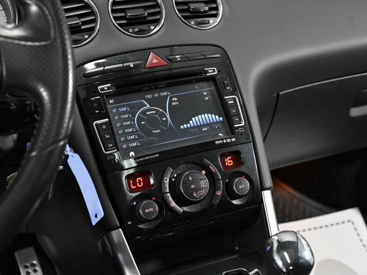 Peugeot 308, 2012 - Фото №9