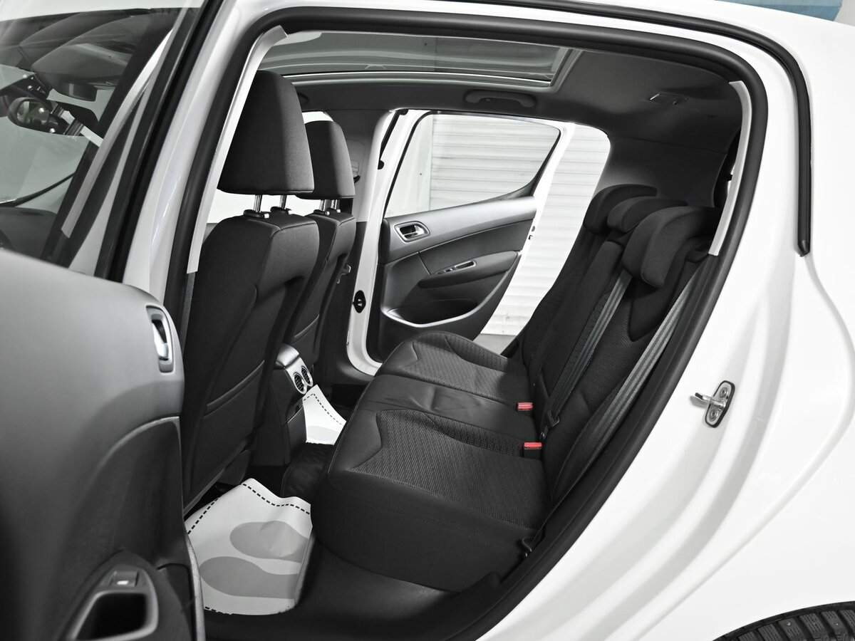 Peugeot 308, 2012 - Фото №13