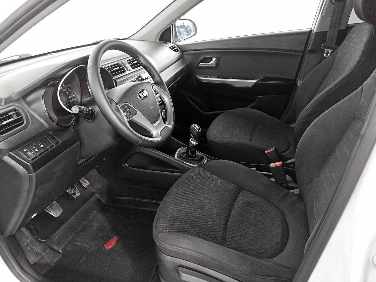 Kia Rio 6-speed, 2015 - Фото №15