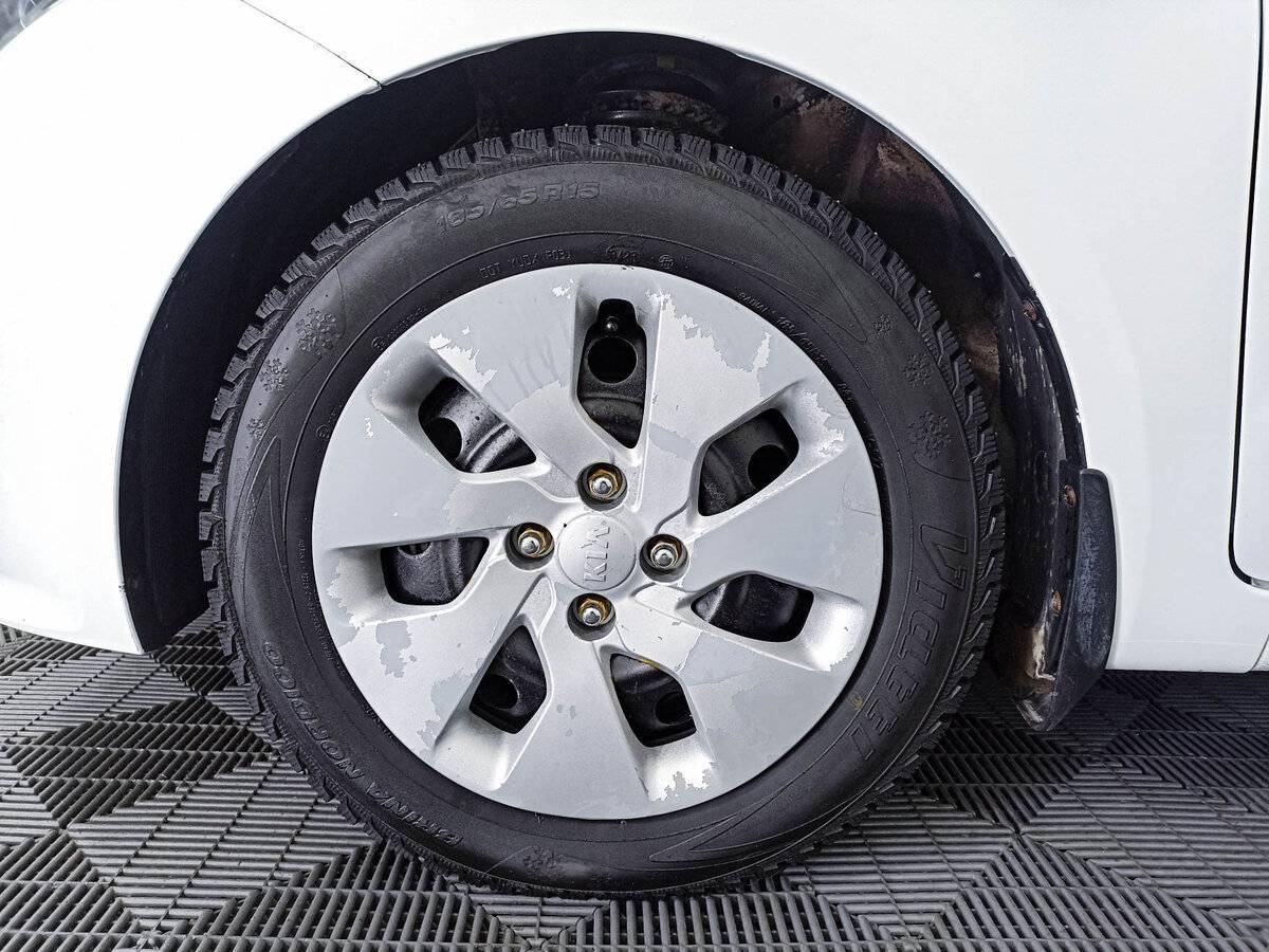 Kia Rio 6-speed, 2015 - Фото №17