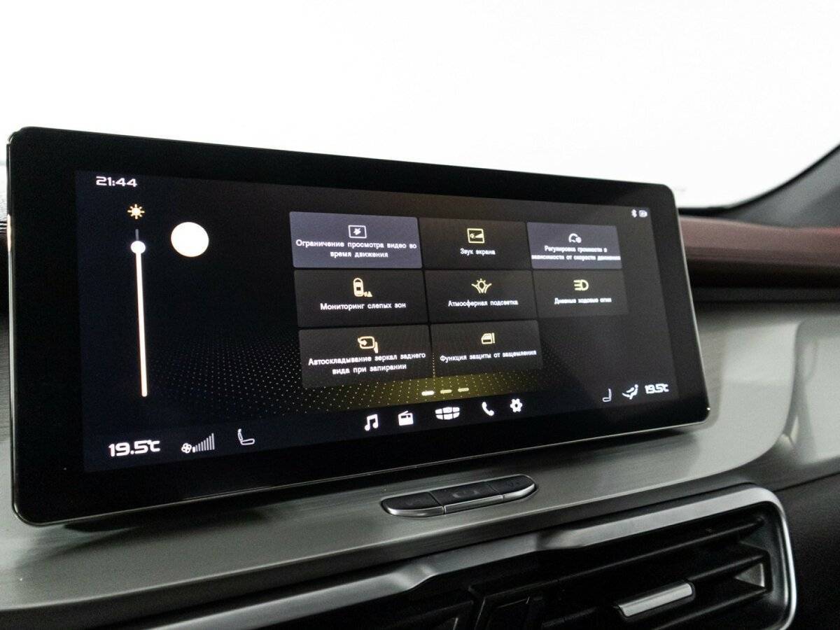 Geely Coolray, 2021 - Фото №18