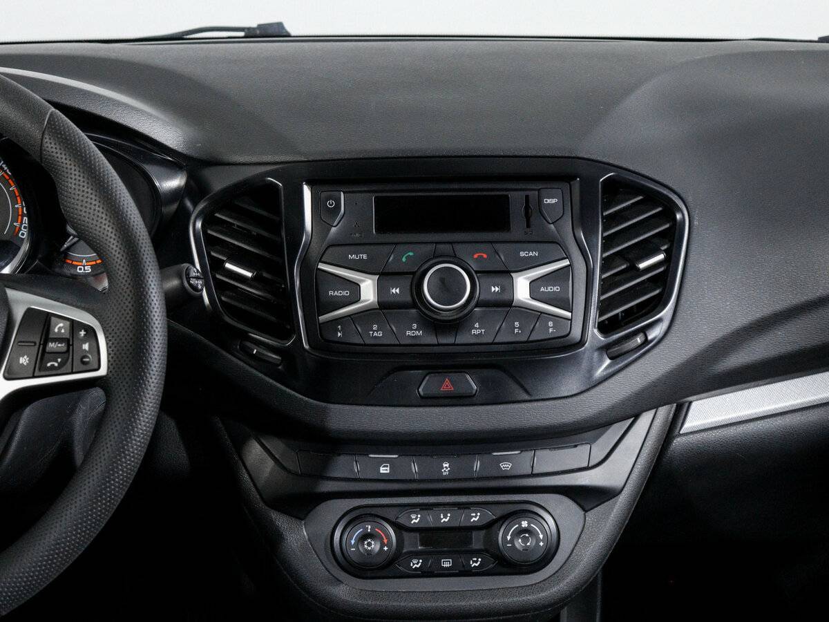 Lada (ВАЗ) Vesta, 2018 - Фото №9