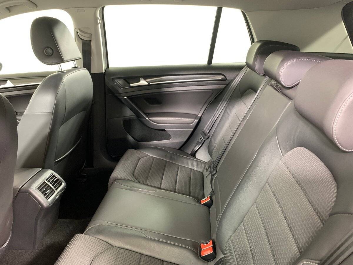 Volkswagen Golf, 2013 - Фото №18