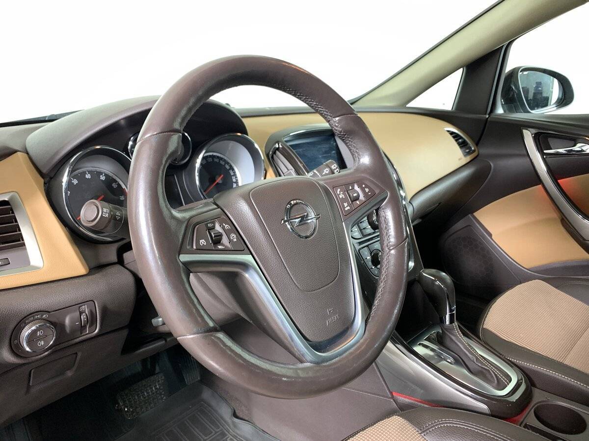 Opel Astra, 2013 - Фото №9