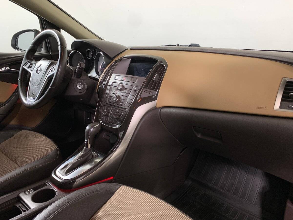 Opel Astra, 2013 - Фото №11