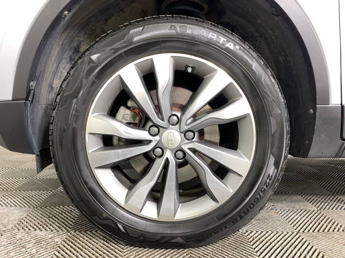 Geely Atlas, 2021 - Фото №8