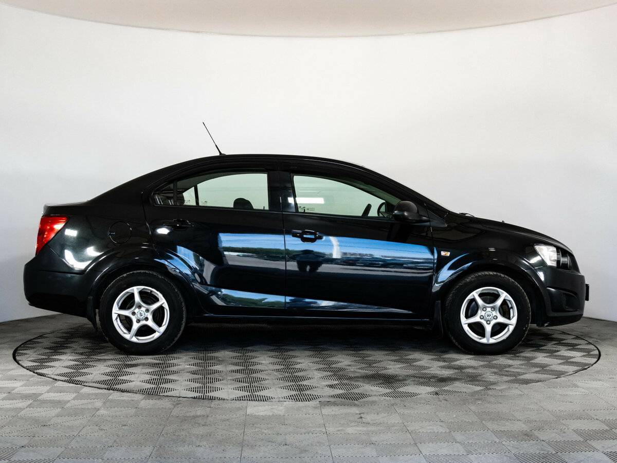 Chevrolet Aveo, 2014 - Фото №3