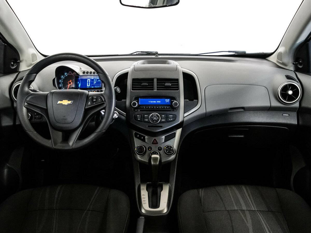 Chevrolet Aveo, 2014 - Фото №9