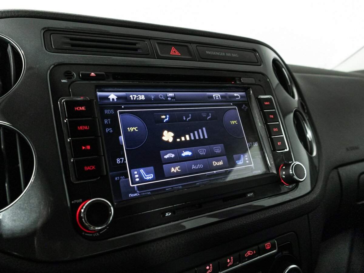 Volkswagen Tiguan, 2014 - Фото №16