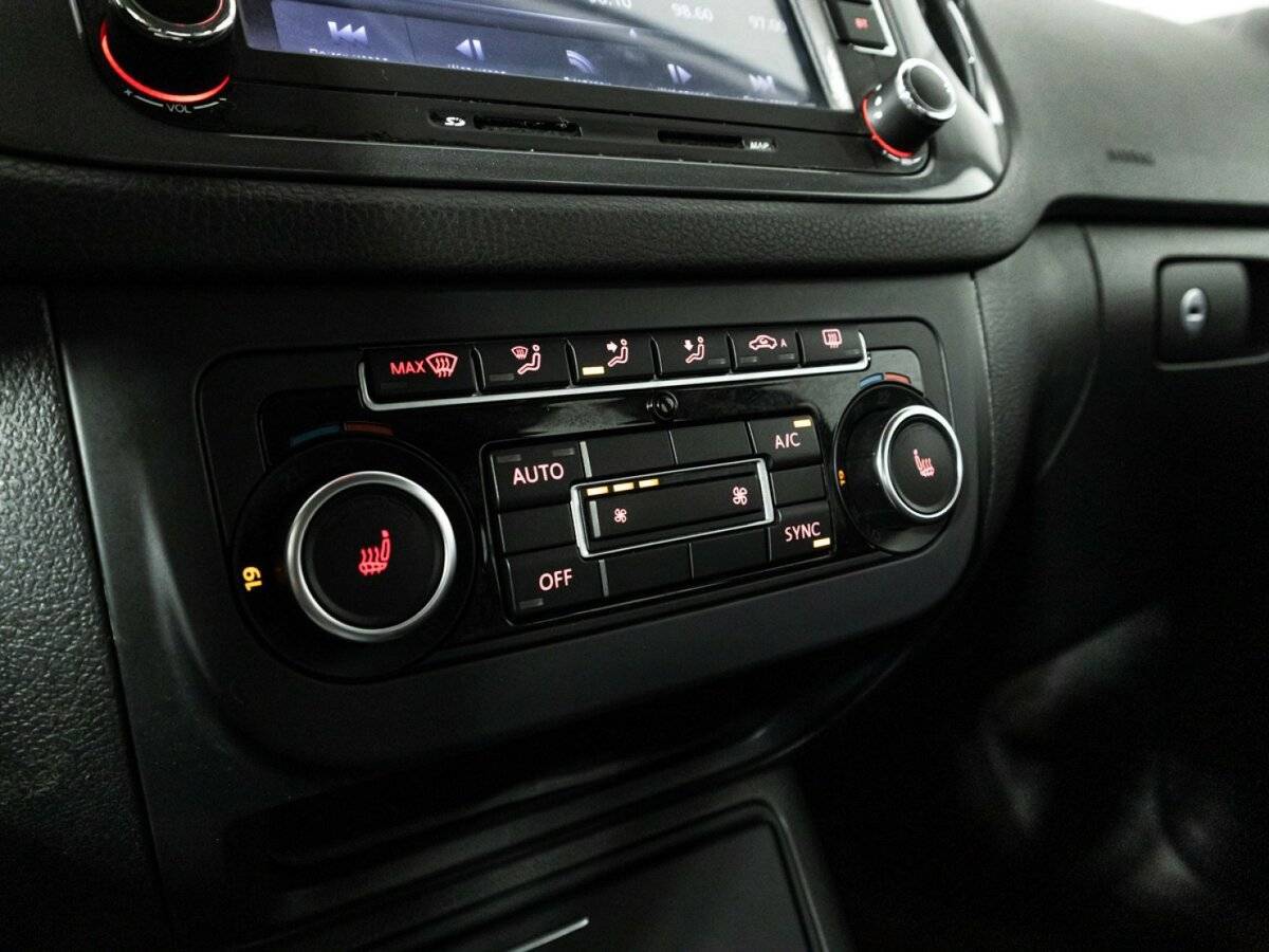 Volkswagen Tiguan, 2014 - Фото №17