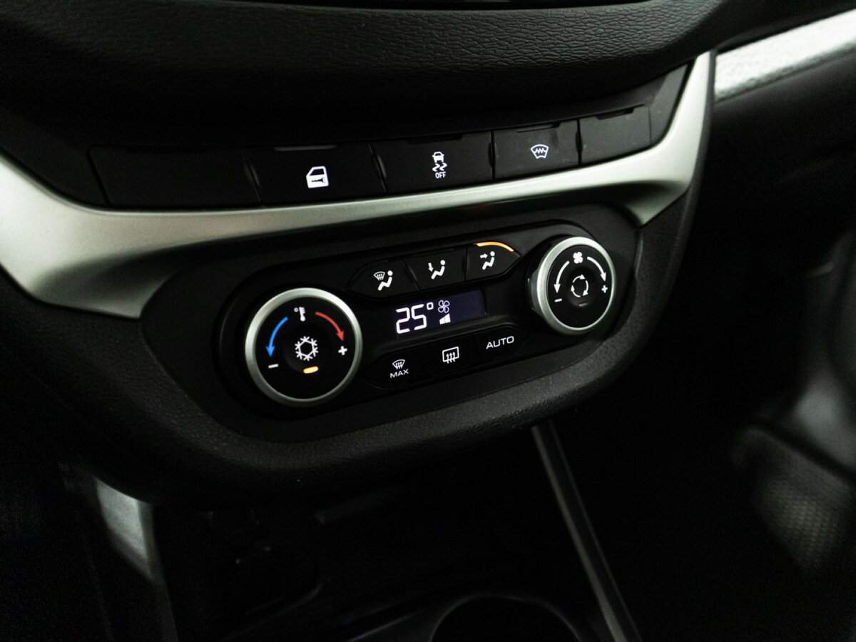 Lada (ВАЗ) Vesta SW Cross, 2021 - Фото №17