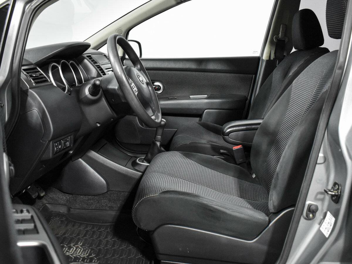 Nissan Tiida, 2013 - Фото №9