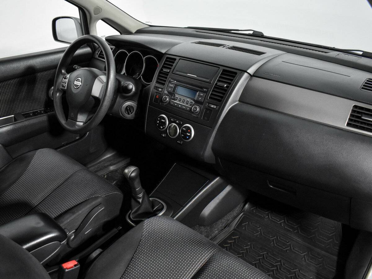 Nissan Tiida, 2013 - Фото №11